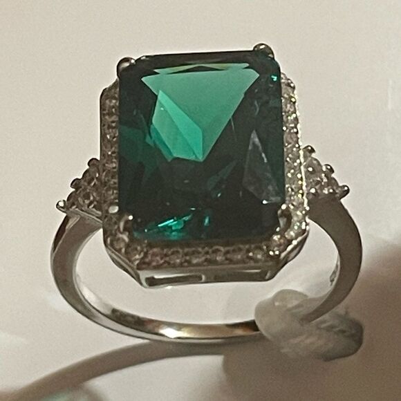 GIANI BERNINI Cubic Zirconia emerald color Statement Ring in Sterling silver - Picture 1 of 5